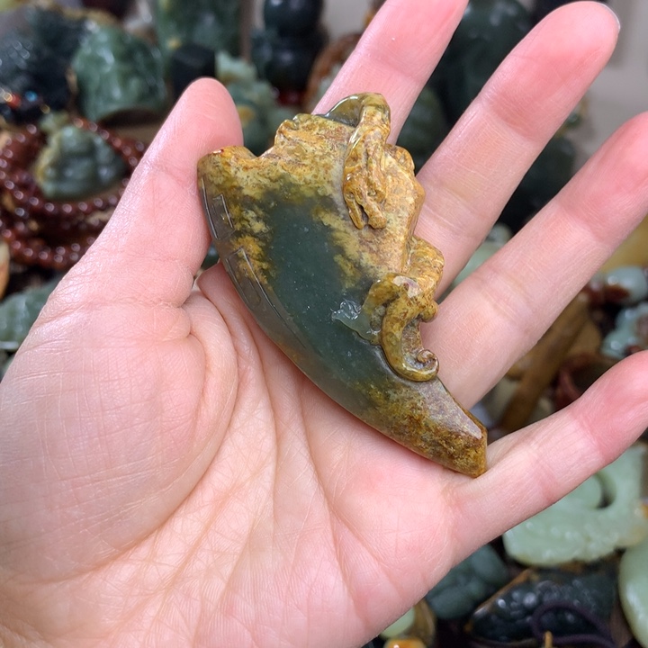 岫岩河磨玉（透闪石质玉）手把未镶嵌