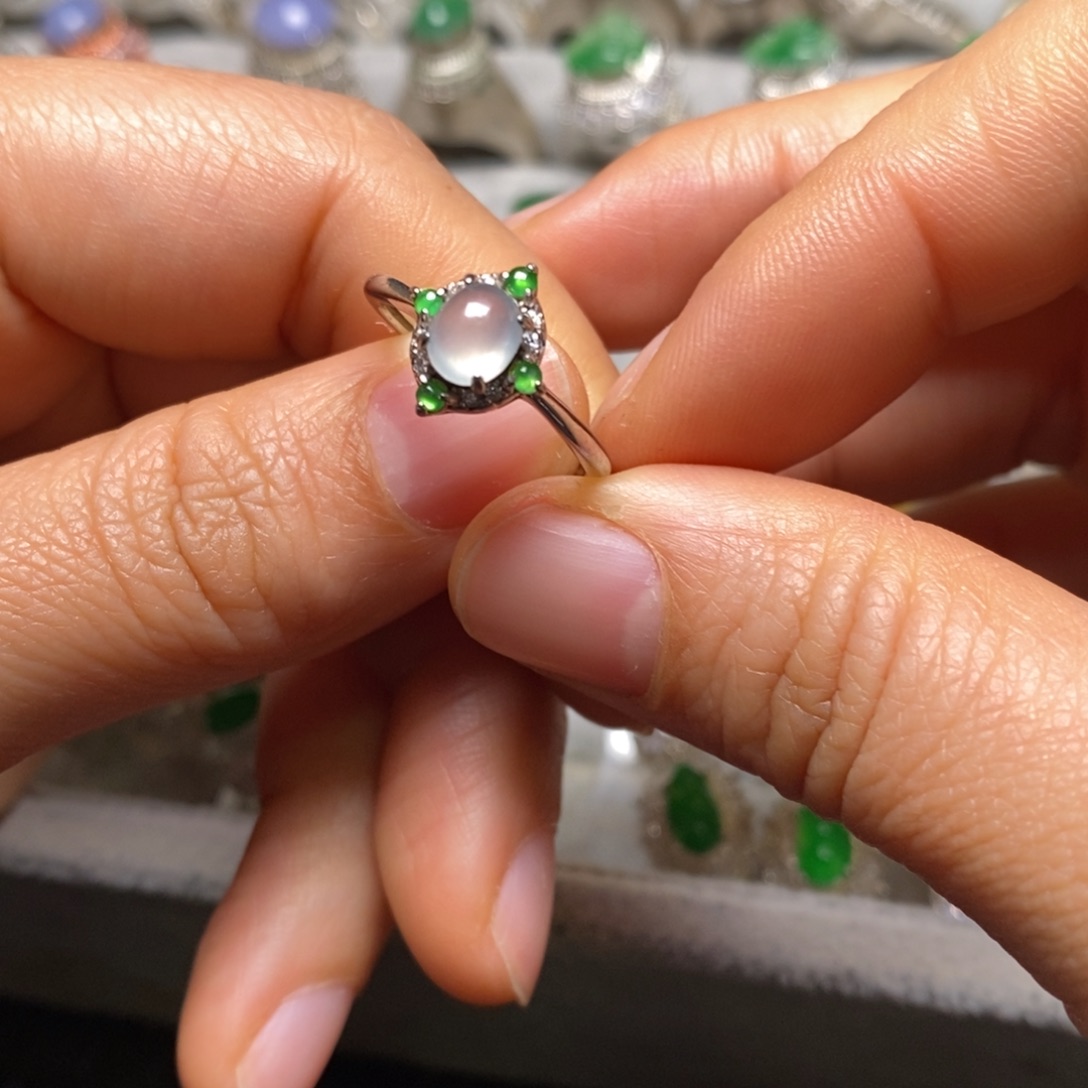 翡翠戒指银S925镶嵌戒指