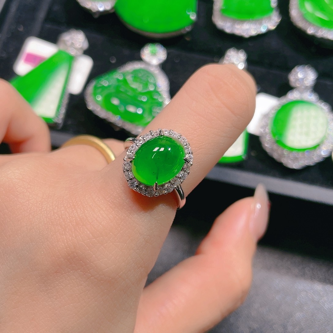 翡翠吊坠(不含链)未镶嵌