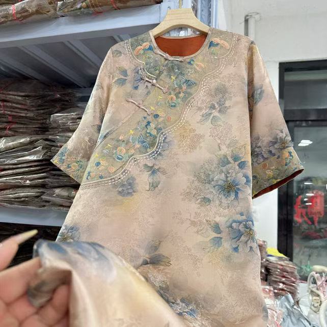 新中式老料重工气质时尚宽松连衣裙2390