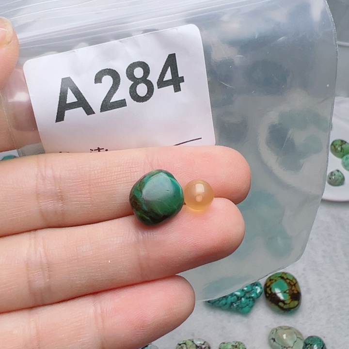 R****未镶嵌南红玛瑙珠宝奇石