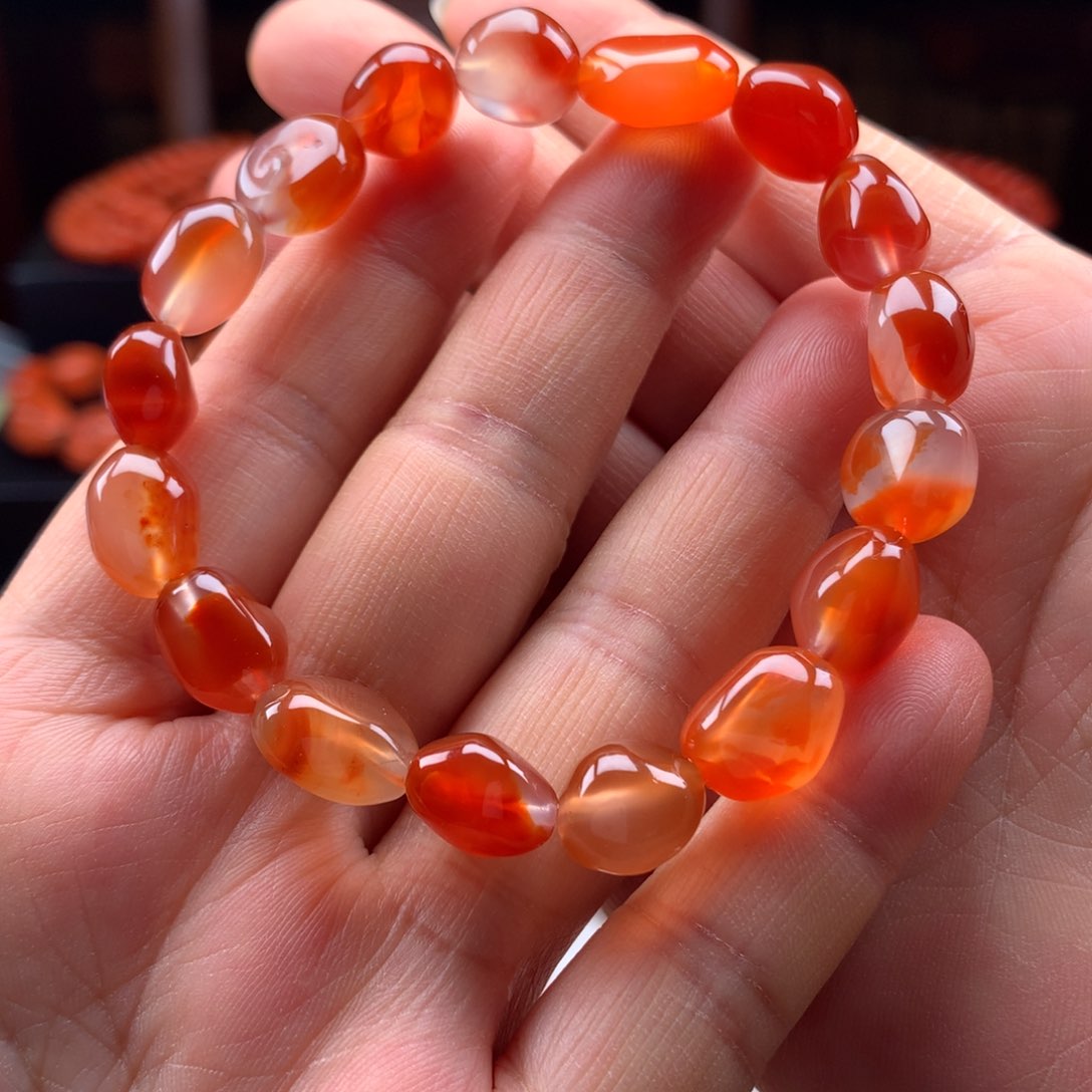 南红玛瑙随型手串未镶嵌