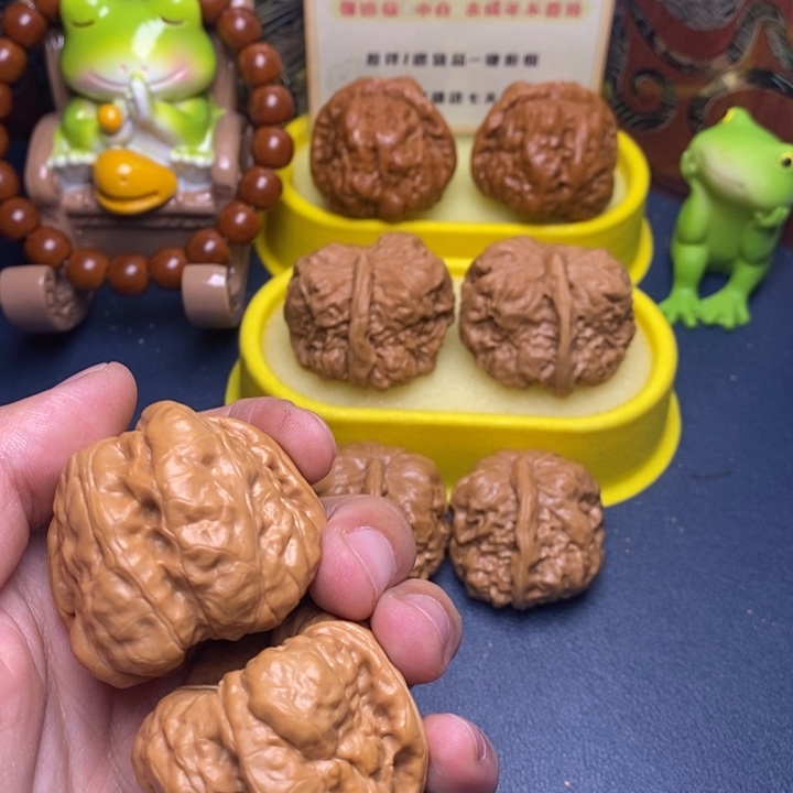 独***狼文玩核桃吊坠蛤蟆头