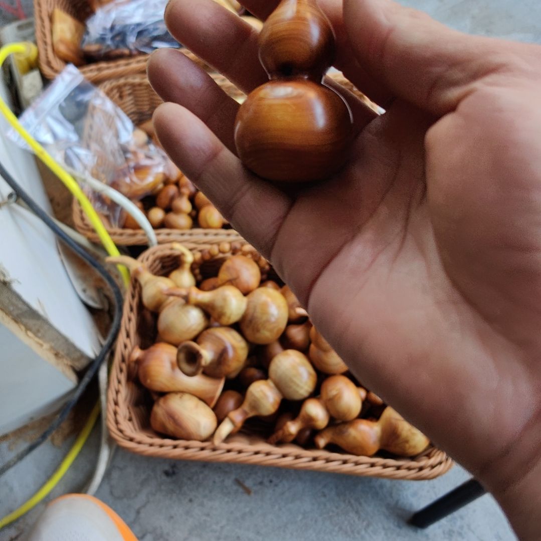 弱***千太行崖柏手工艺品