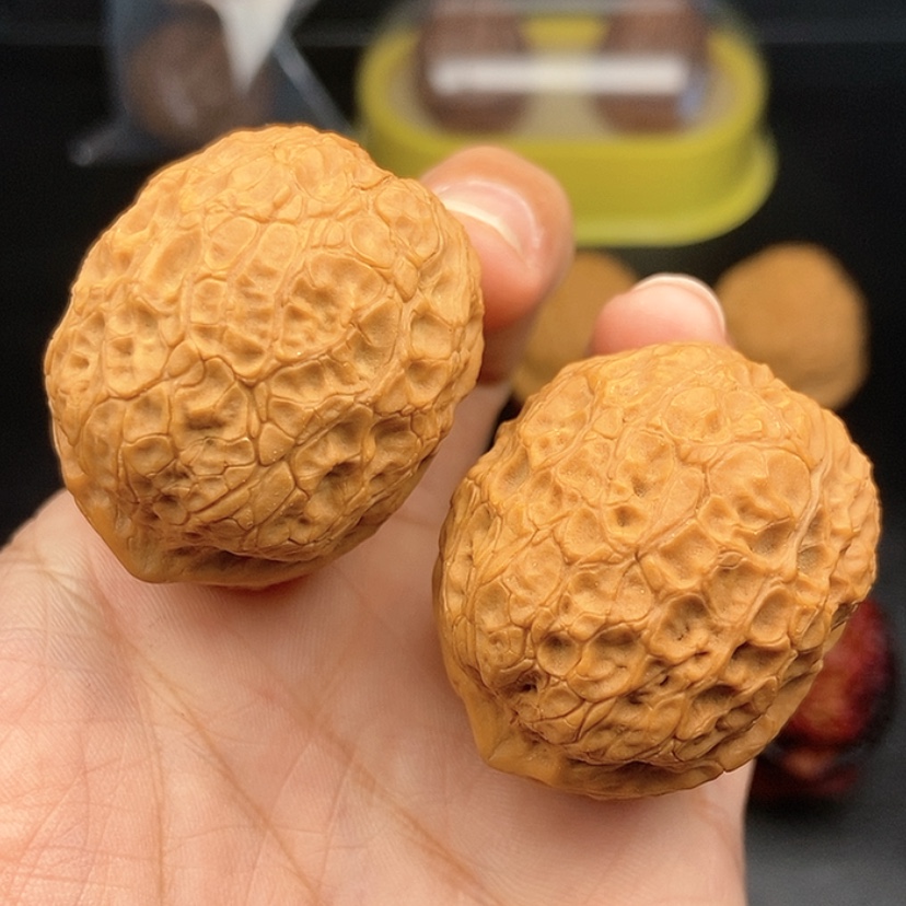 【闪购商品】把件文玩核桃40尺玄武元宝