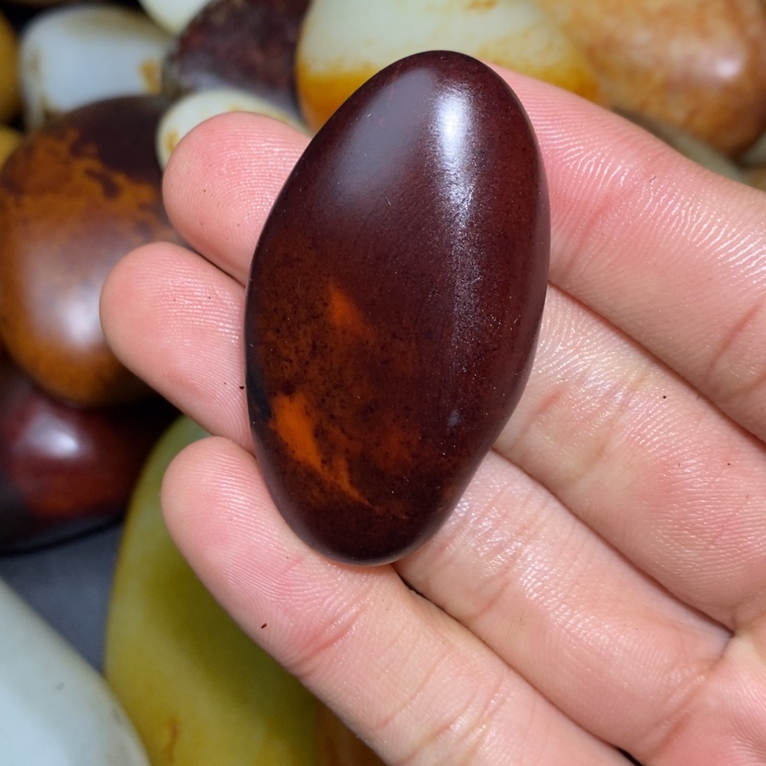 和田玉未镶嵌珠宝奇石