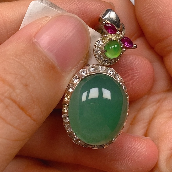 翡翠戒指未镶嵌翡翠蛋面