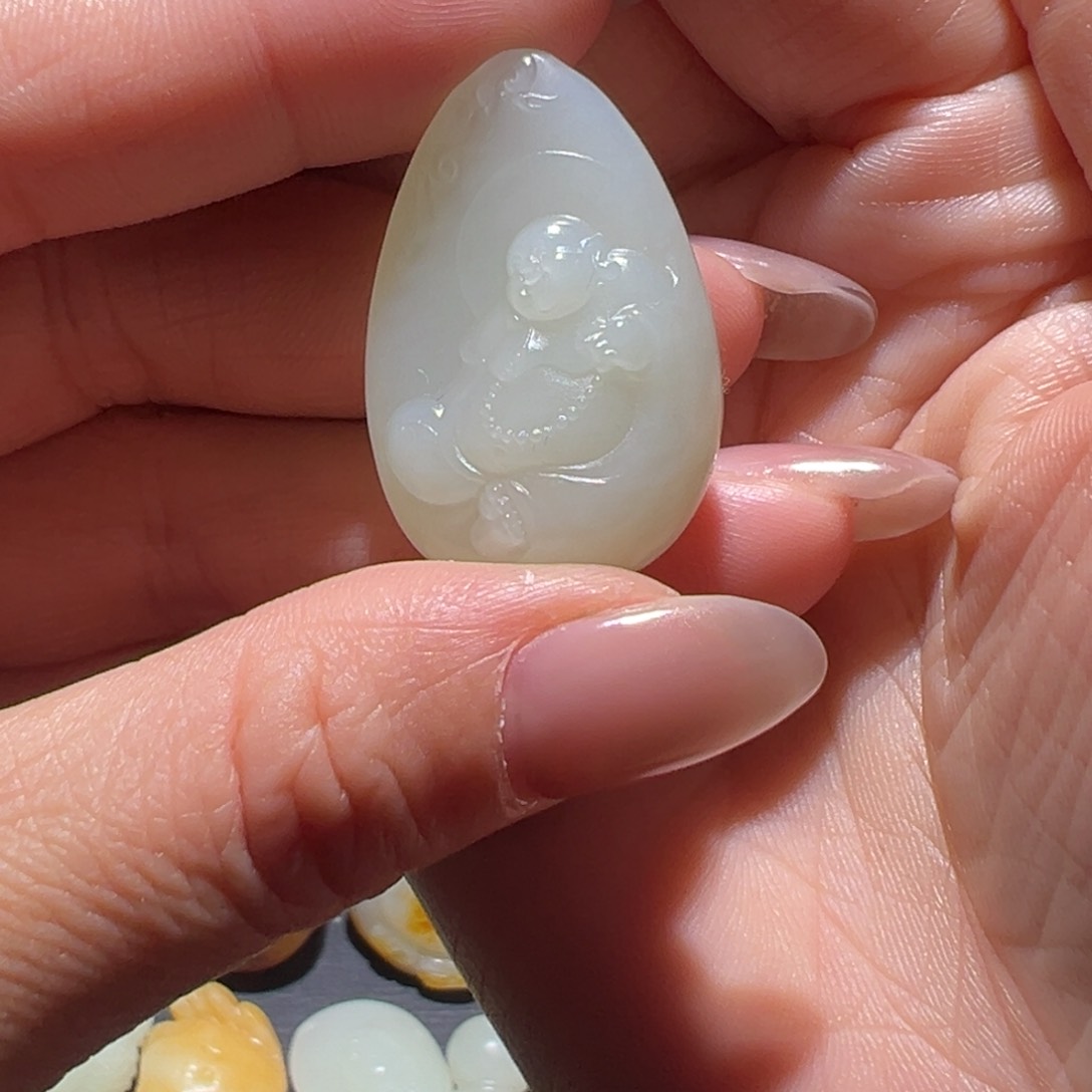 颈饰未镶嵌和田玉5****部