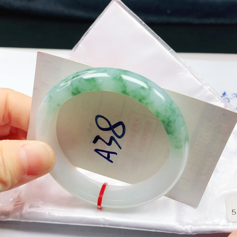 【闪购商品】翡翠手镯未镶嵌54➕圈口