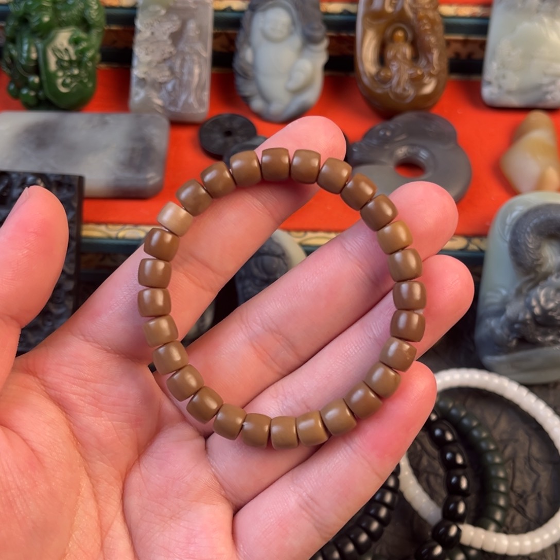 和田玉手链未镶嵌