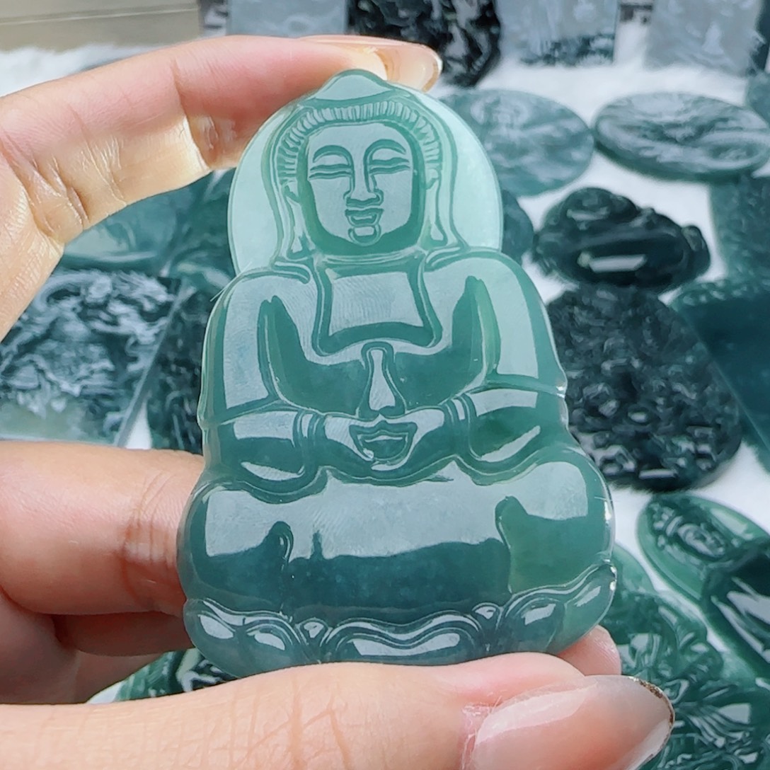 颈饰未镶嵌翡翠多样性发货天然的A货翡翠