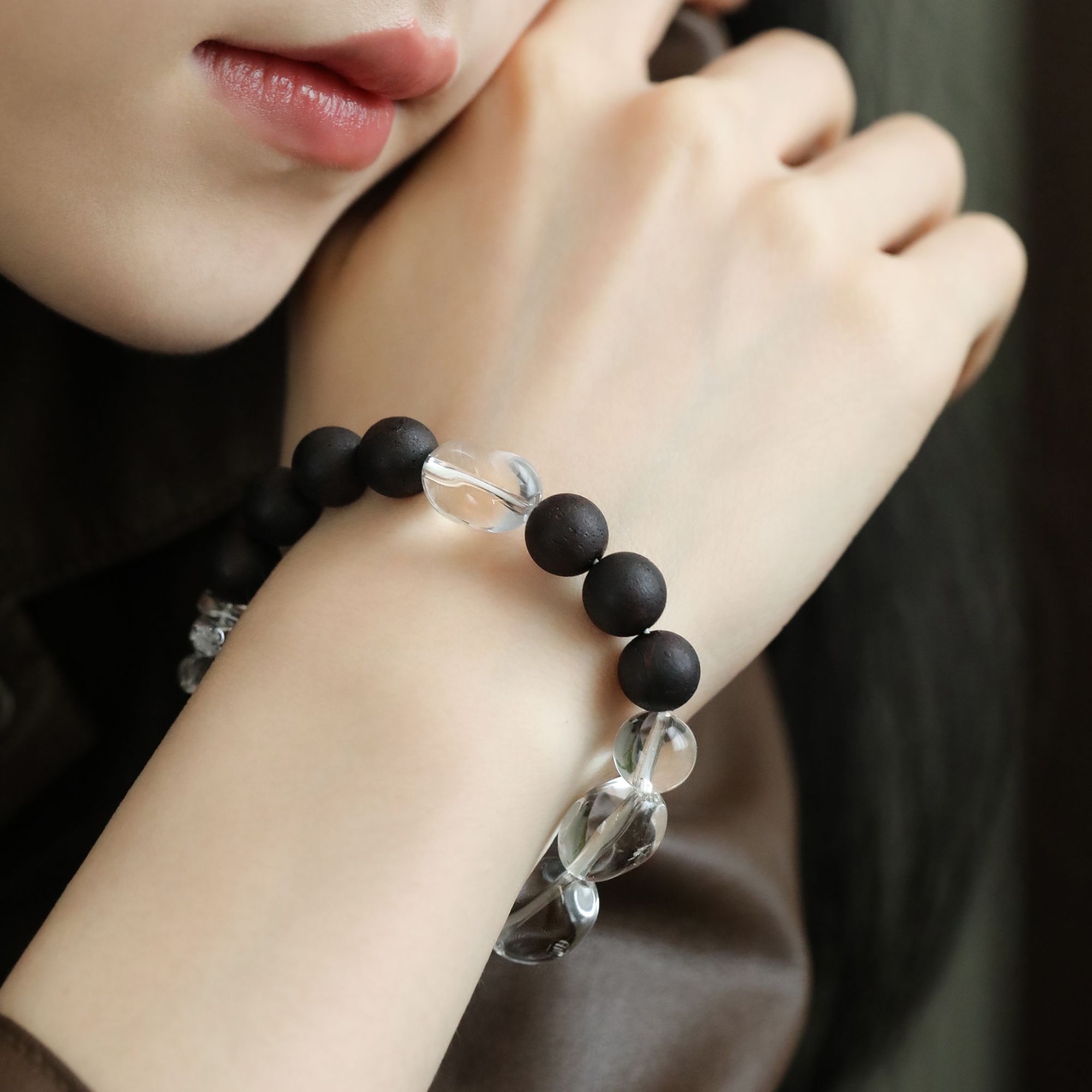 925银手链 七 <咖啡> S10448降真白水手链