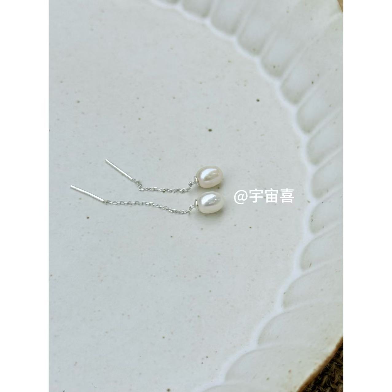 铜合金仿珍珠耳饰 D3-137 椭圆贝珠耳线（一对）3cm