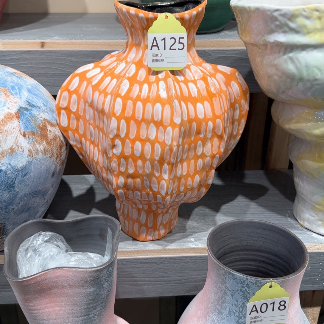 景德镇陶瓷艺术品韦*苇