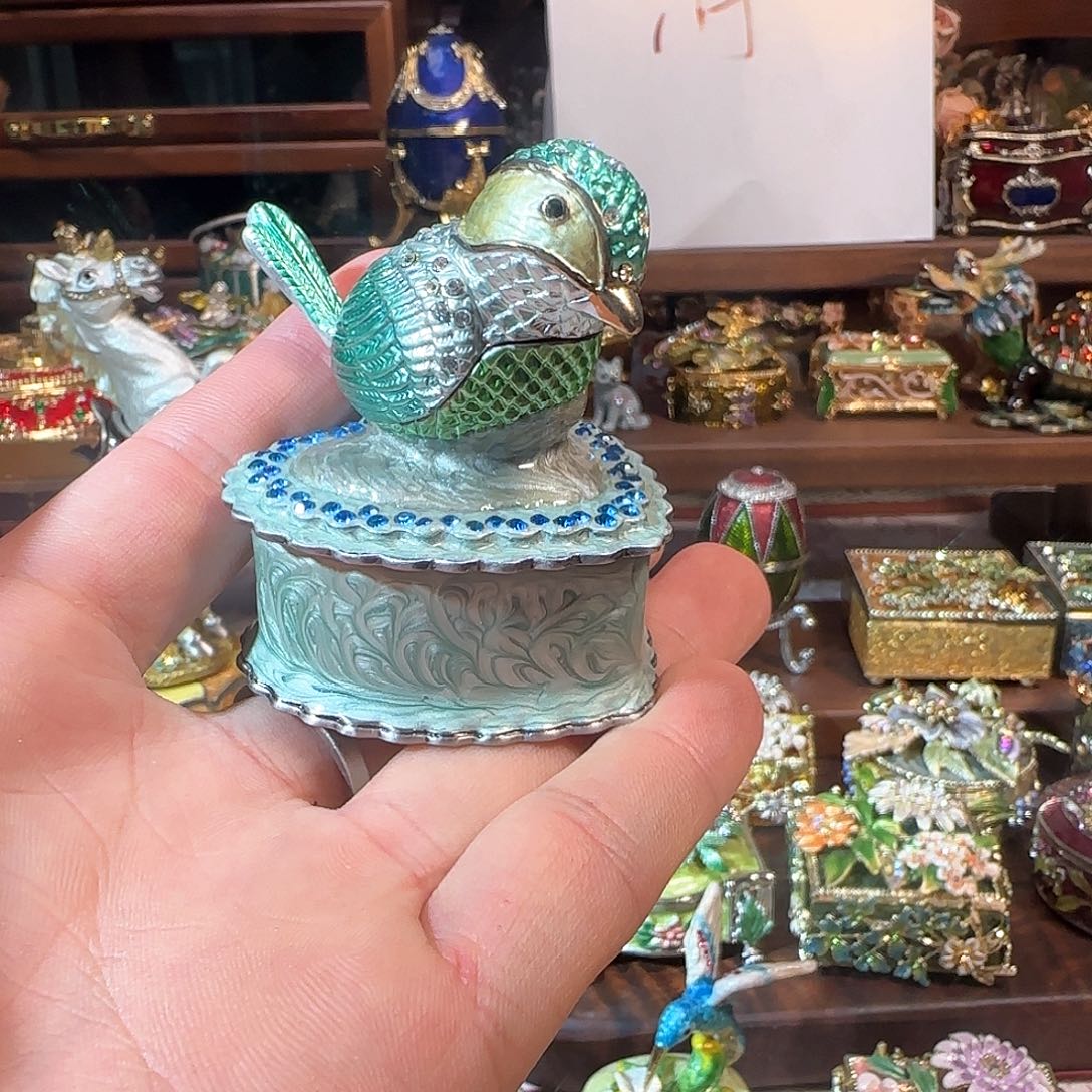 手工制品请勿吹毛求疵