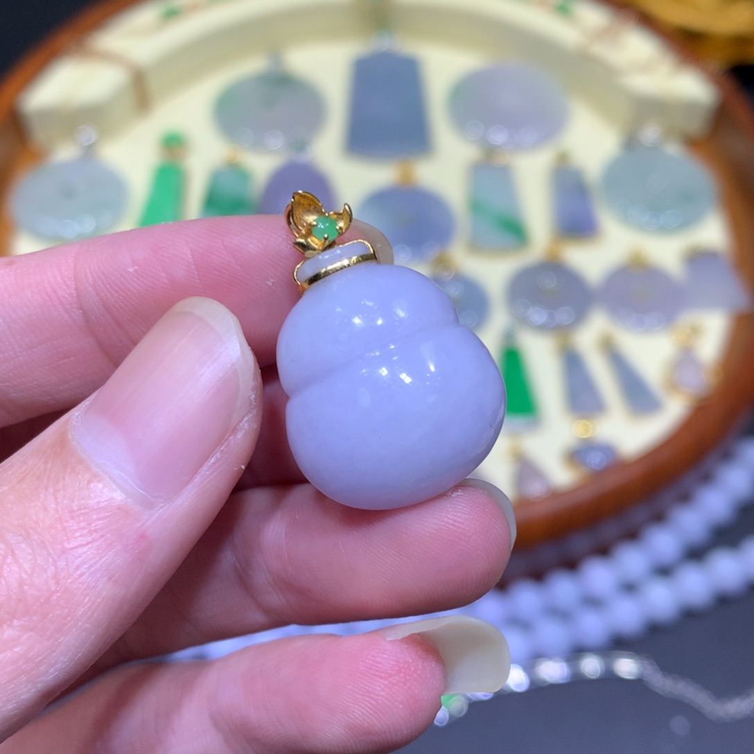 翡翠吊坠(不含链)18K金镶嵌