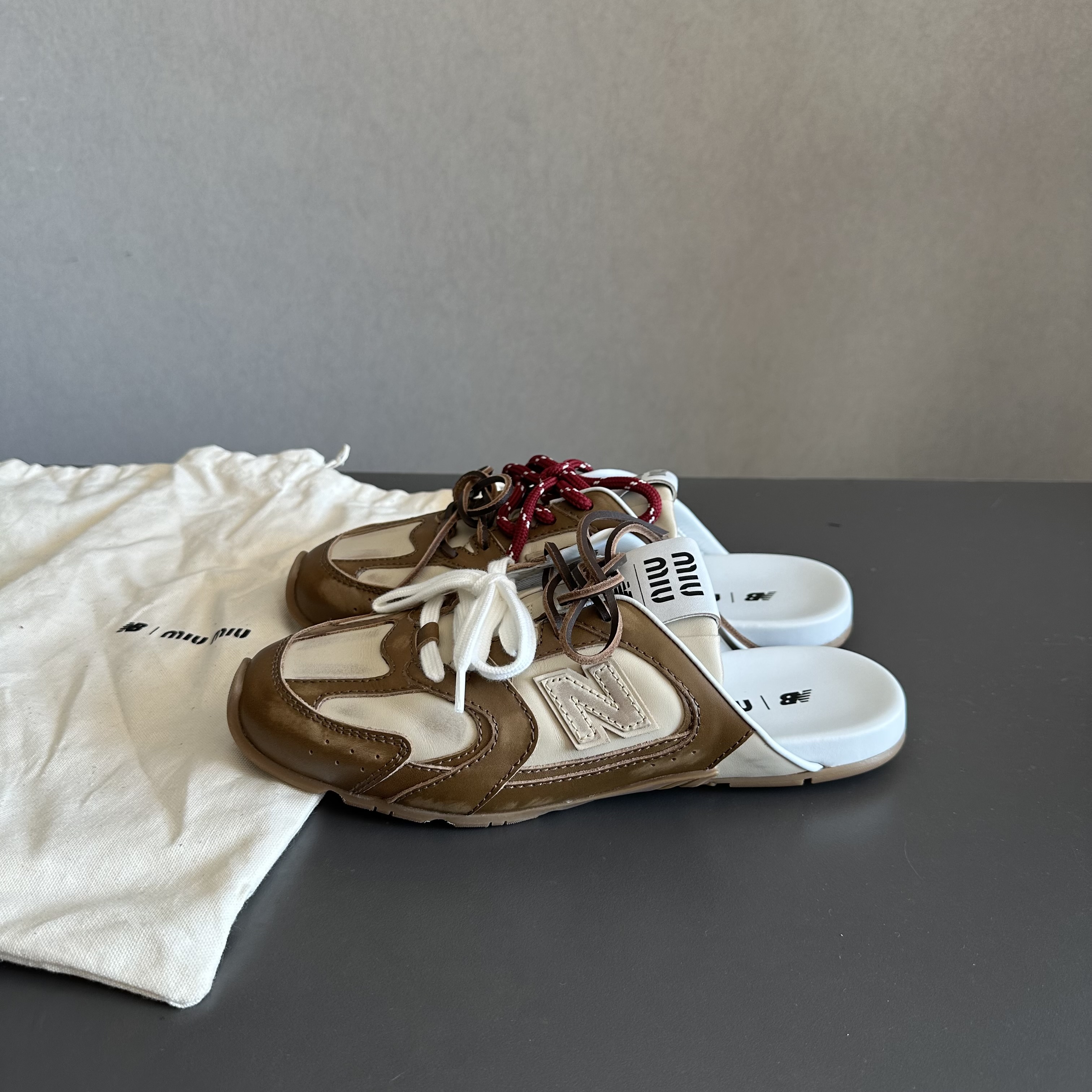 未使用 MIU MIU/缪缪 newbalence530sl 穆勒半拖 37.5码 做旧棕色