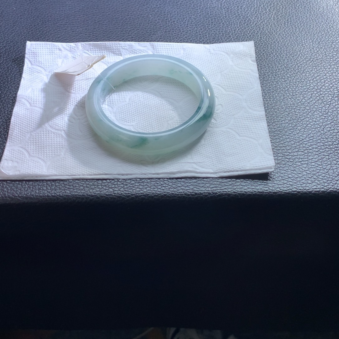 蹦***珠定制翡翠未镶嵌手镯52.5