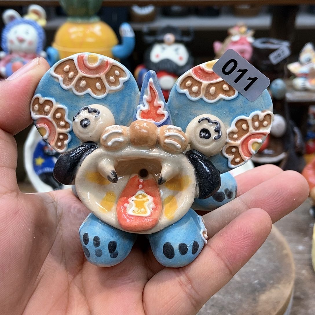摆件直播间手工抽象陶瓷摆件011