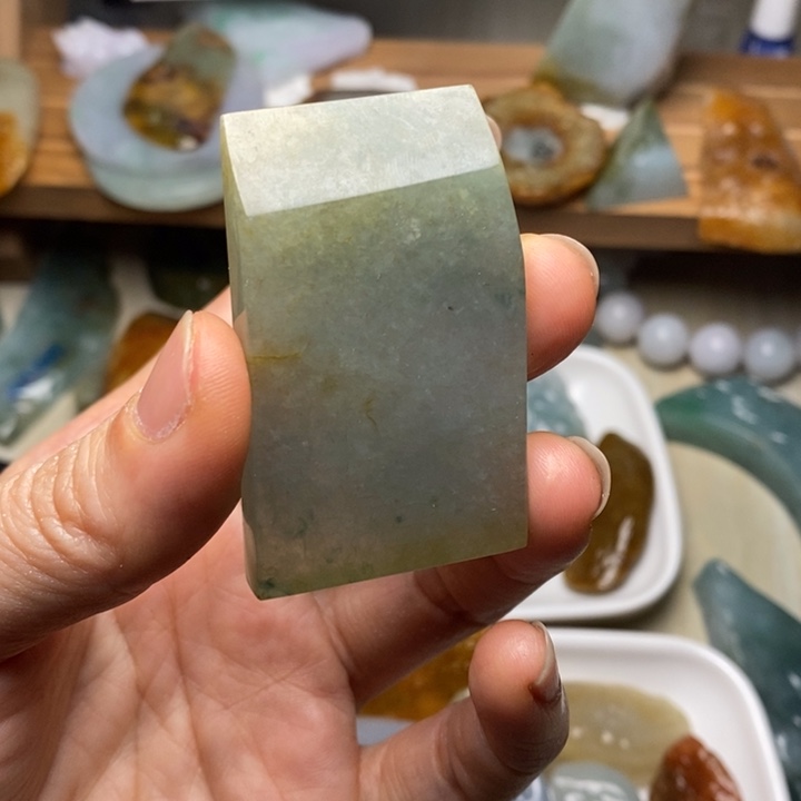 翡翠未镶嵌颈饰天然