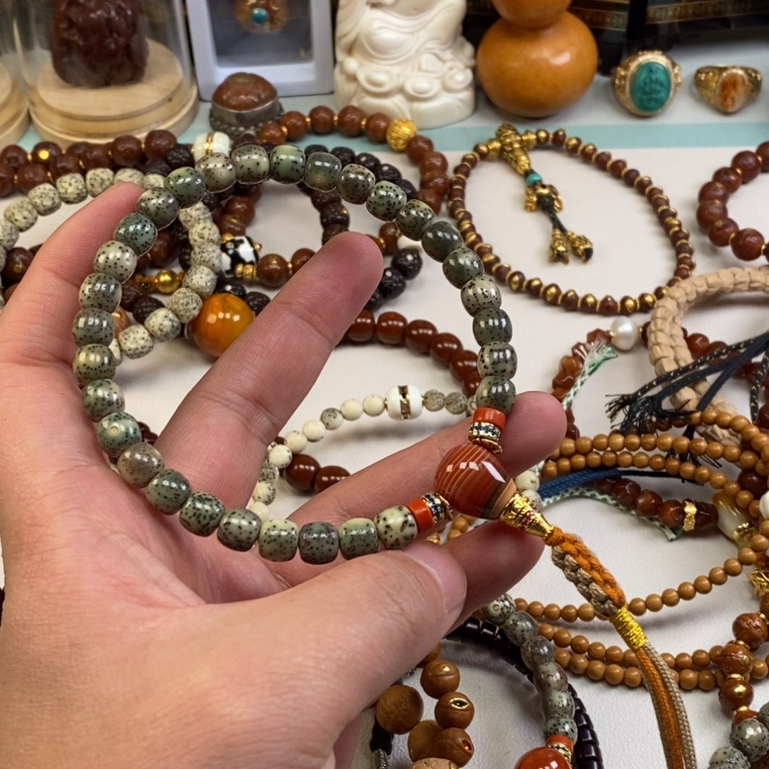 吊坠菩提。。。。。。。。。。。