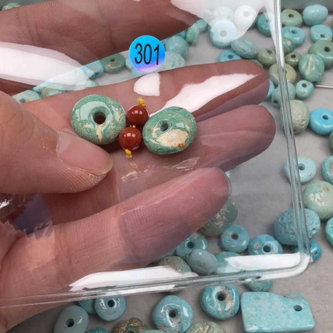 南红玛瑙未镶嵌珠宝奇石