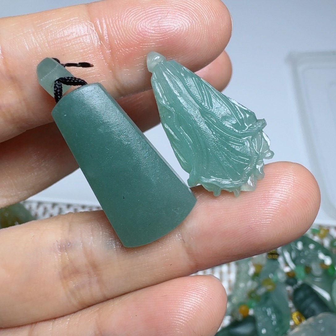 定制翡翠未镶嵌挂件