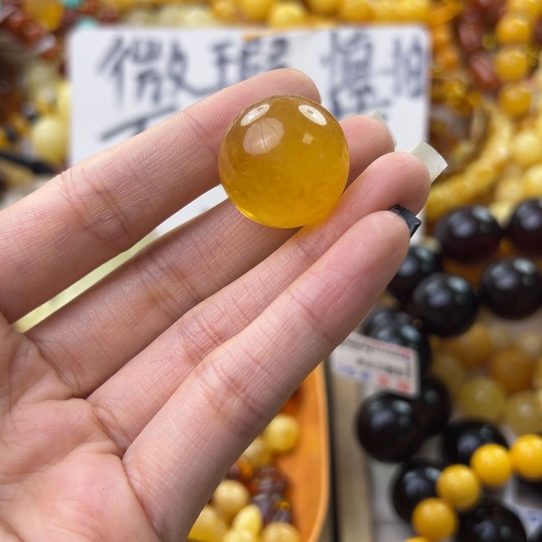 琥珀珠宝奇石未镶嵌