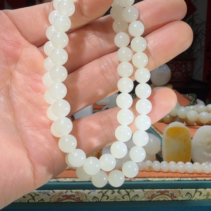 和田玉颈饰未镶嵌