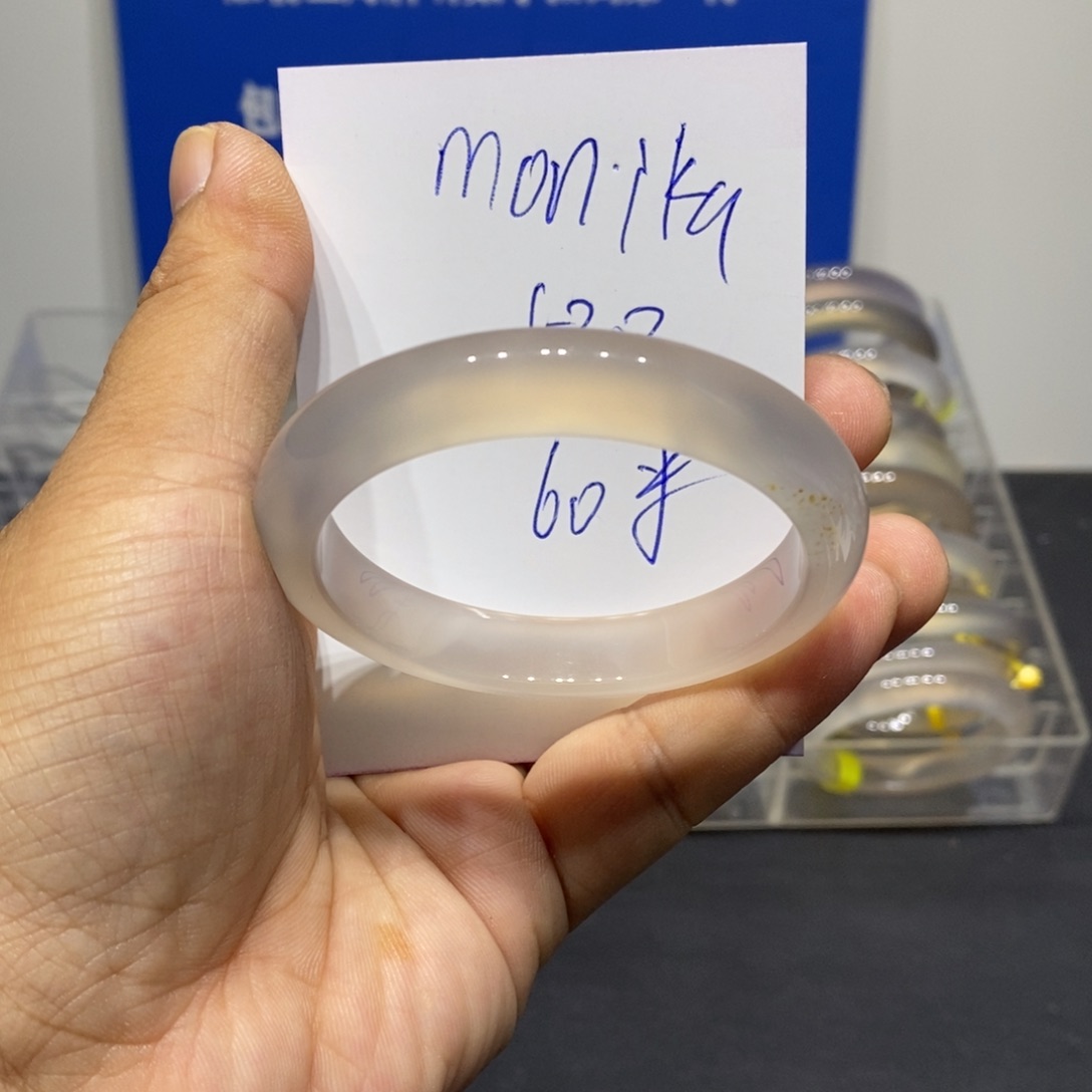 m***c玛瑙/玉髓未镶嵌手镯