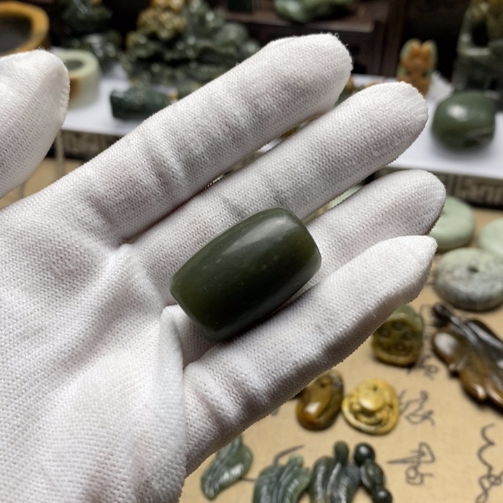 岫岩河磨玉（透闪石质玉）挂件未镶嵌