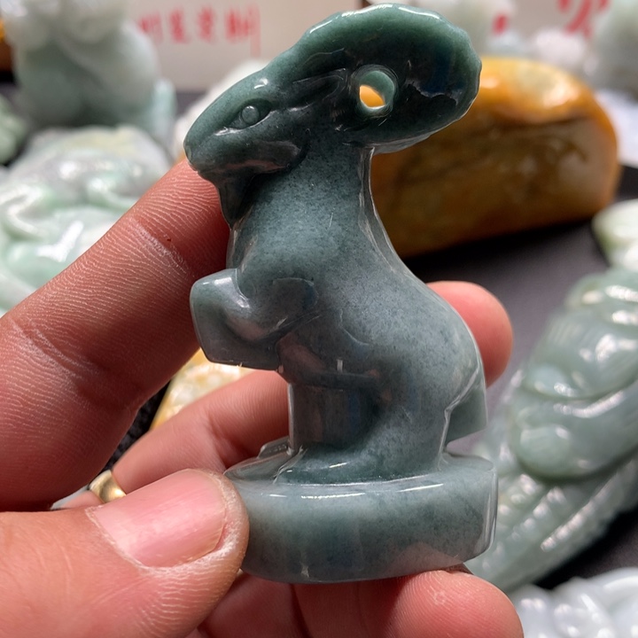 翡翠未镶嵌颈饰保真天然a货翡翠