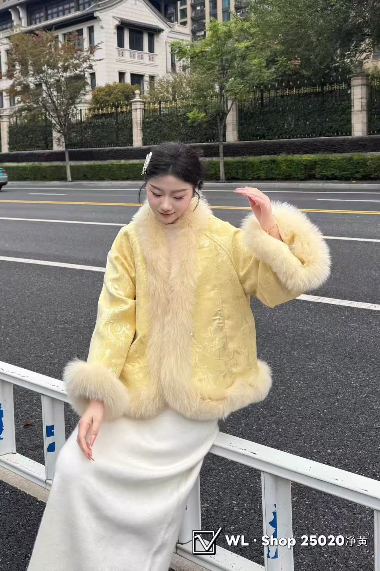 Yuanzhan/媛站毛领女新中式厚款暗扣短款短外套重工