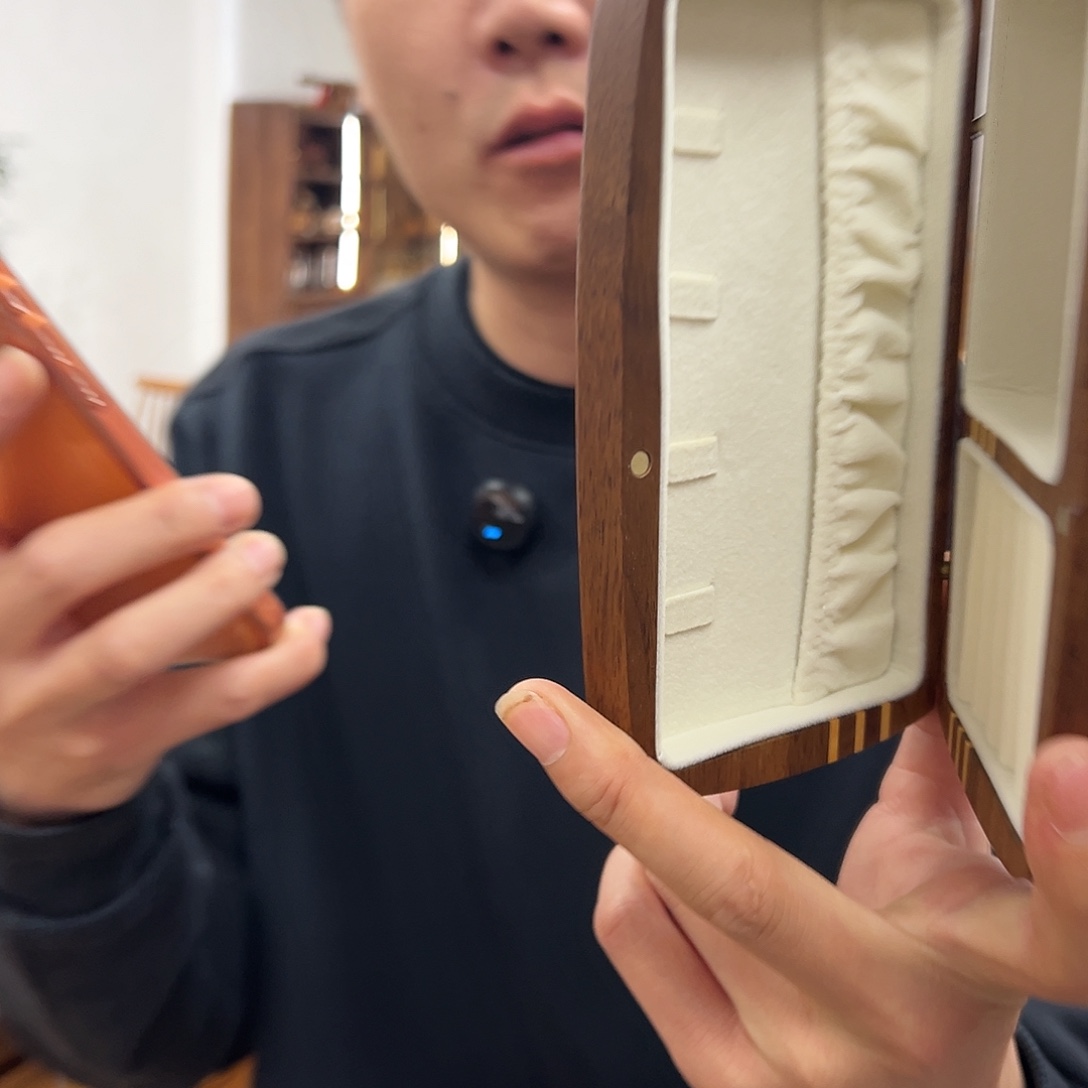 微瑕处理黑胡桃首饰盒