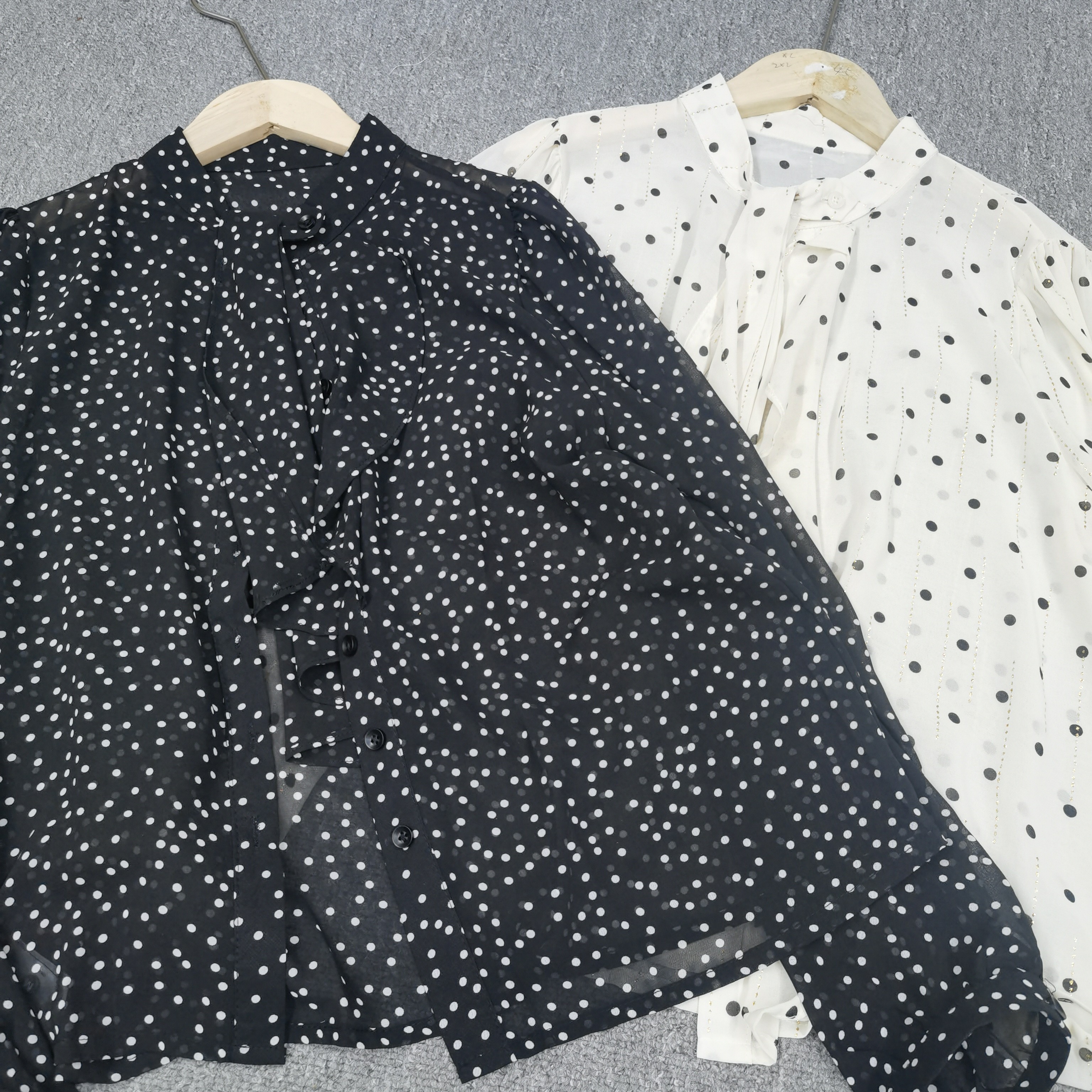 通勤日常气质波点飘带衬衫，展现独特魅力