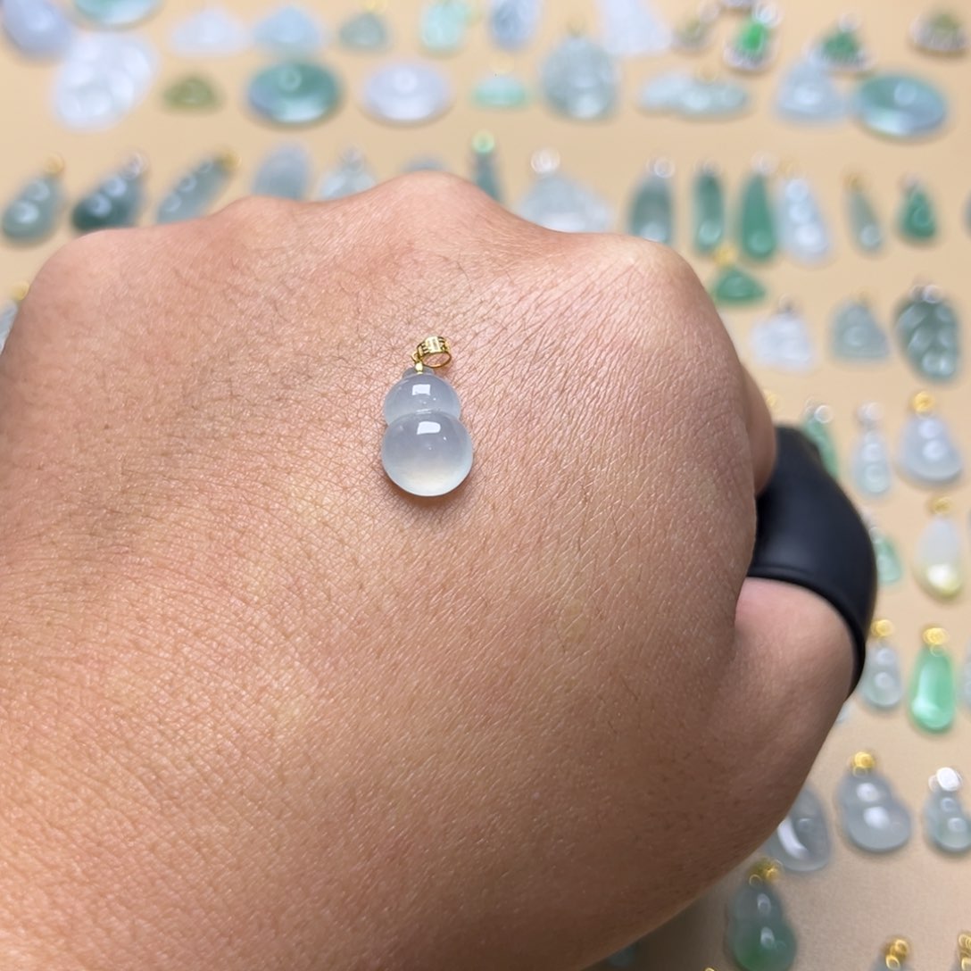 翡翠颈饰18K金镶嵌葫芦