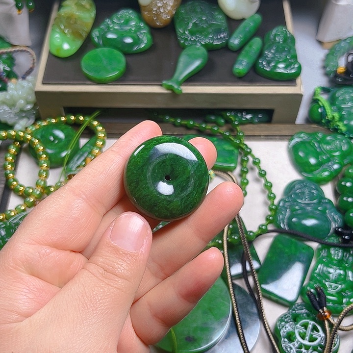 颈饰未镶嵌和田玉（糖玉）听**忧