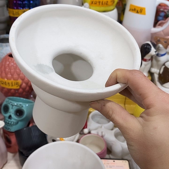 陶盆有孔 瑕疵针孔漏釉介意勿拍口 15高15