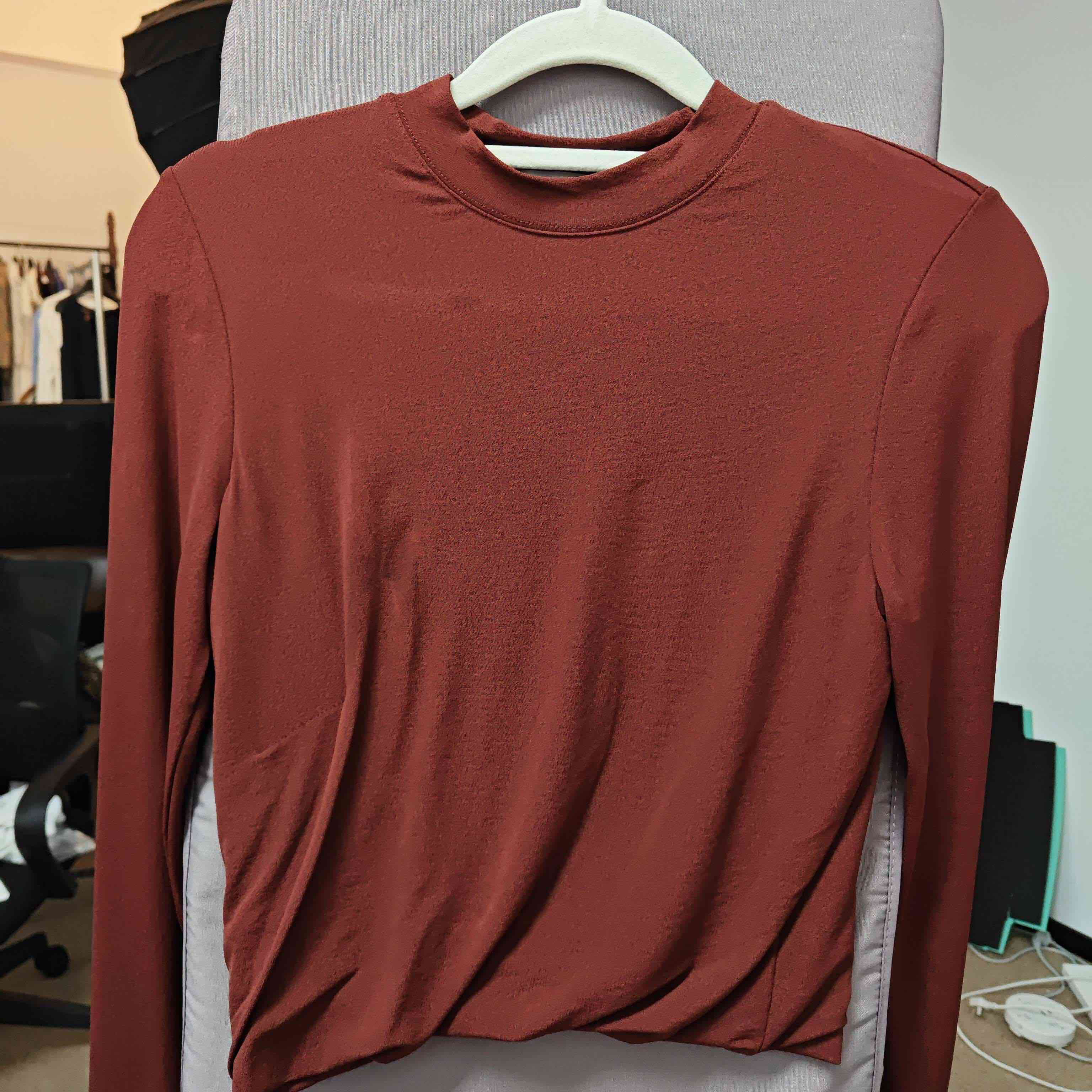 未使用 Alexander McQueen/亚历山大·麦昆 长袖上衣 XS码 42057