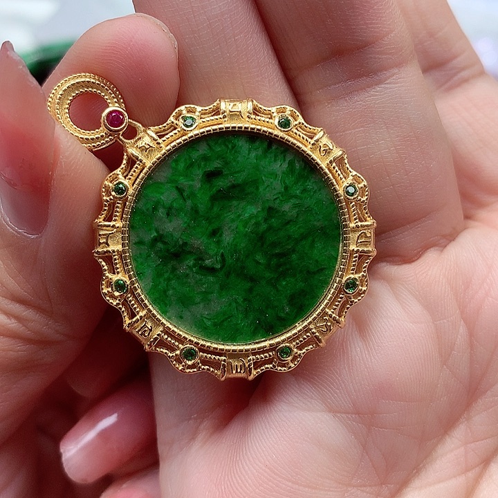 翡翠颈饰银S925镶嵌翡翠