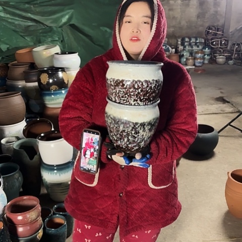 口19高19瑕疵盆子 