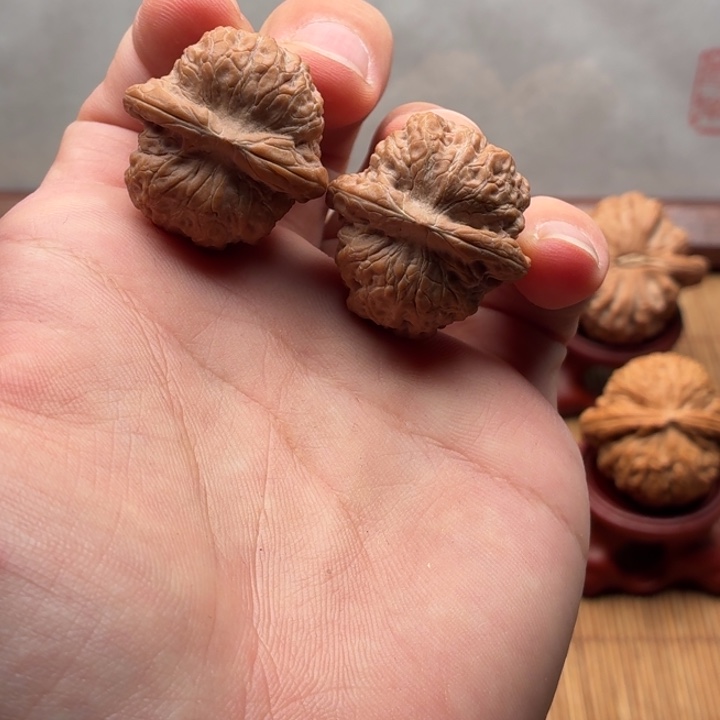 把件文玩核桃30全品血麒麟