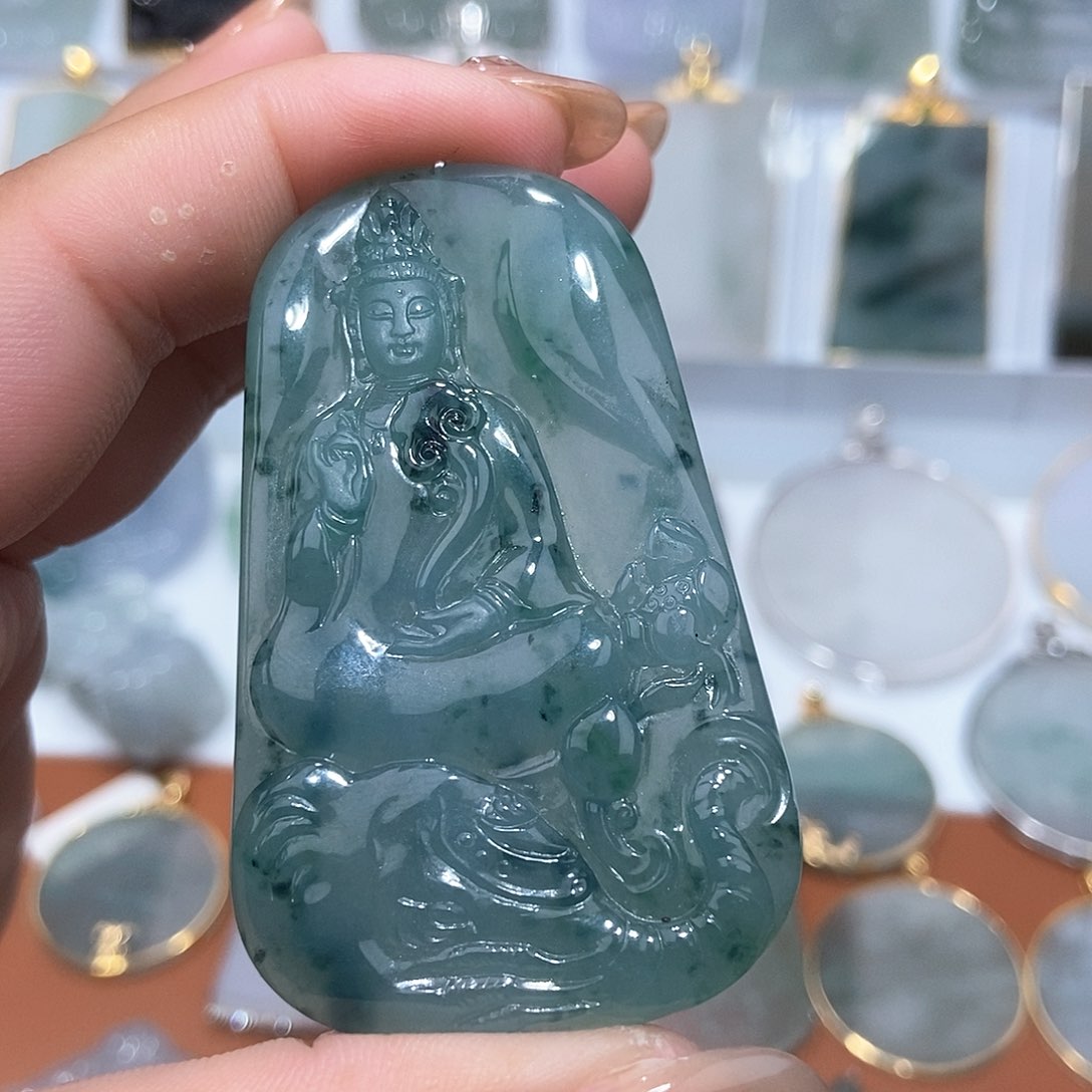 翡翠吊坠(不含链)未镶嵌