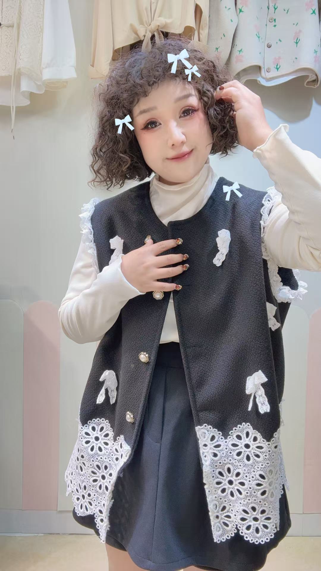 拼接蕾丝小蝴蝶结大码马甲