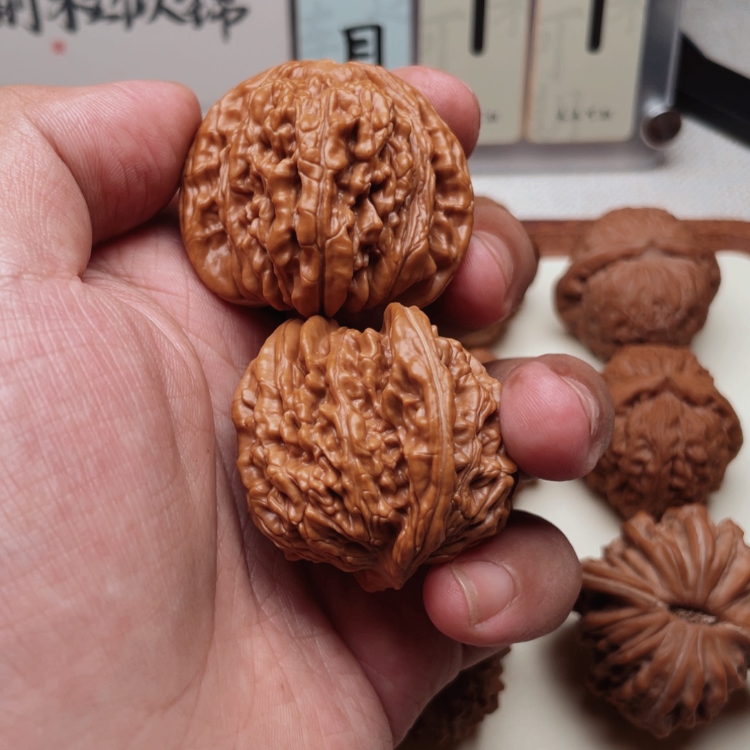 加***电文玩核桃把件四座楼