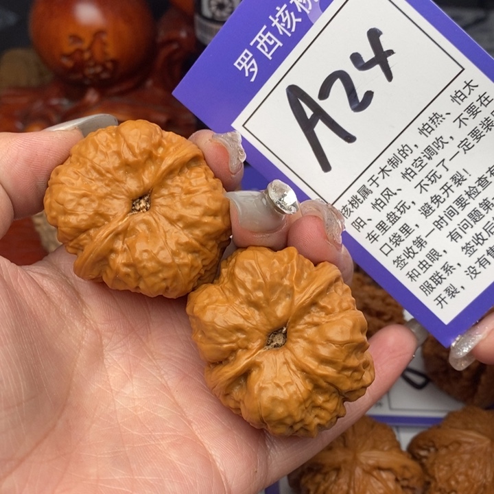 桃核吊坠38蛤蟆头24号牌