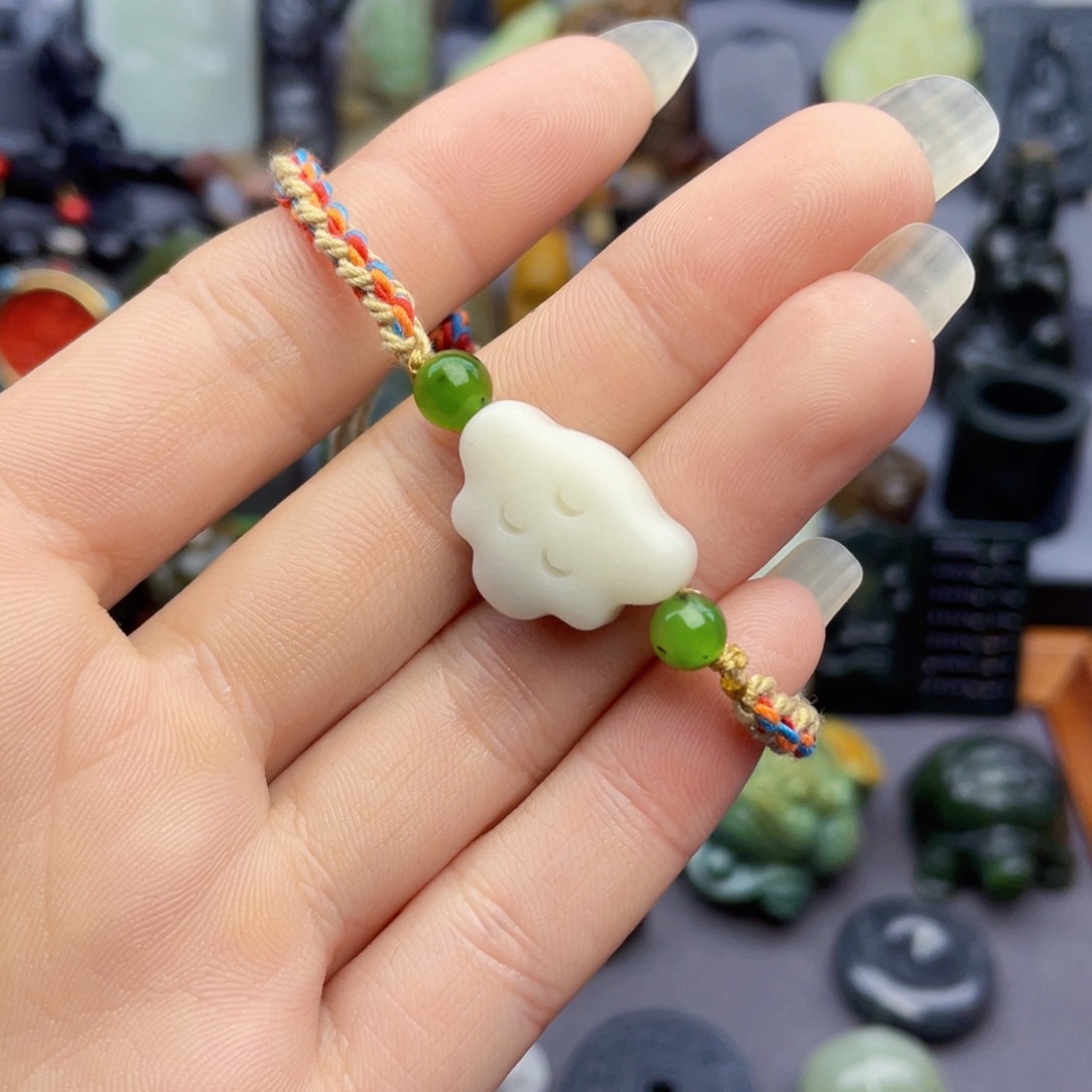 和田玉颈饰未镶嵌