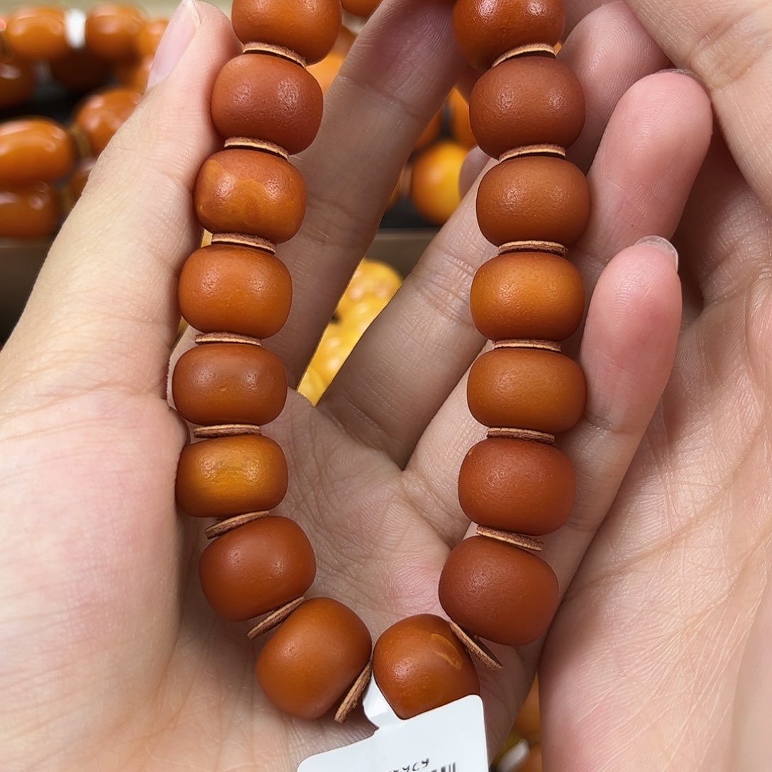 琥珀颈饰未镶嵌蜜蜡