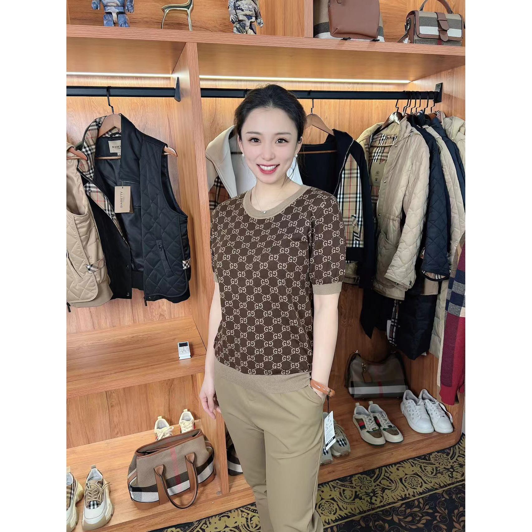 2024年夏季时尚打底衫