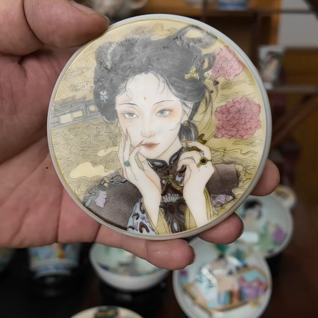 景德镇手绘美女盖置